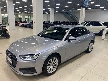 AUDI A4 2.0 2020г