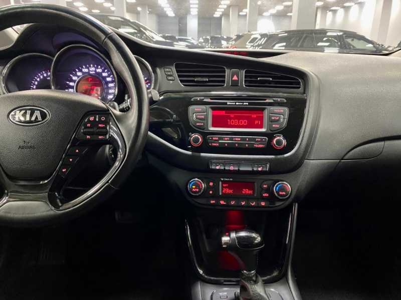 Kia Ceed, 1.6, AT, 2013