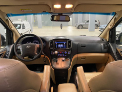 Hyundai Grand Starex 2.5 AT, 2016