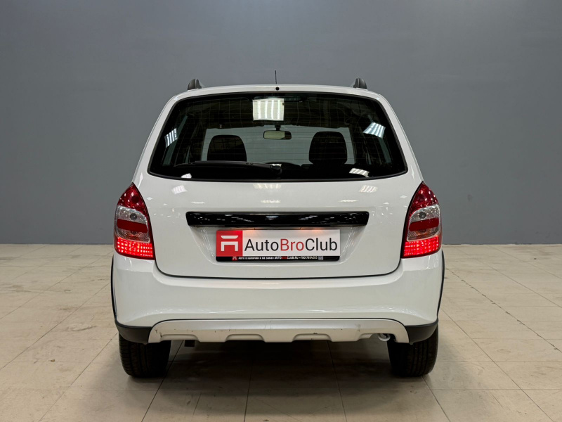 LADA Granta Cross 1.6 MT, 2023
