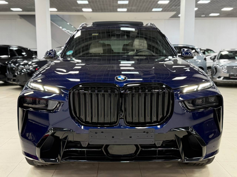 BMW X7 40i 3.0 xDrive Steptronic, 2025, 23 100 км