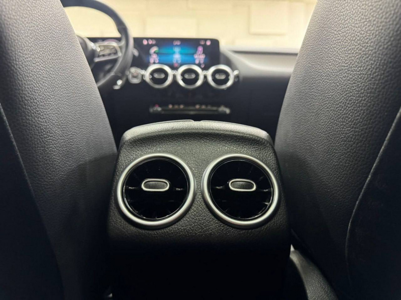 Mercedes-Benz GLA-Class, 2022, 54 600 км