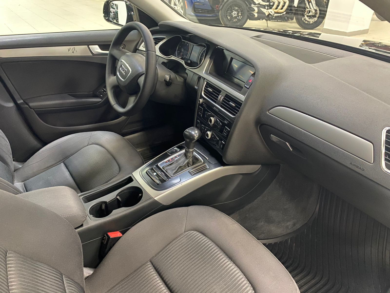 AUDI A4 1,8 2012