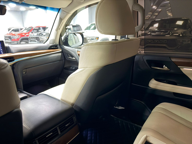 Lexus LX450D AT, 2016