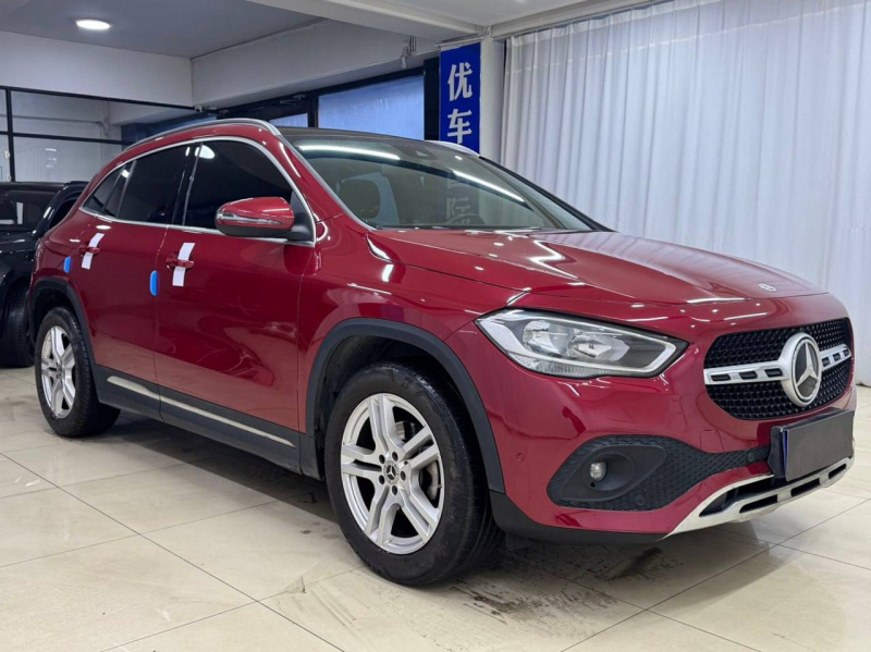 Mercedes-Benz GLA-Class, 2022, 54 600 км