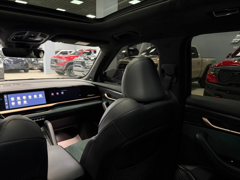 Geely Monjaro 2.0 AT, 2023, 