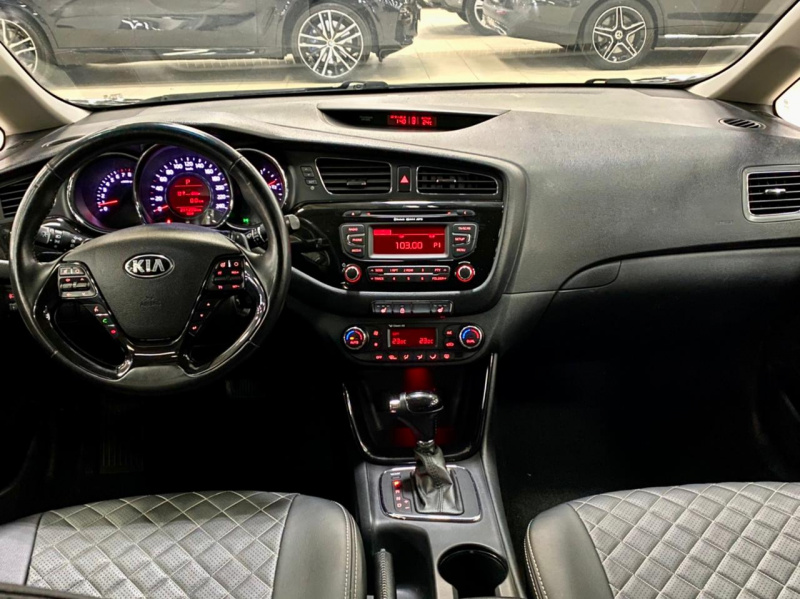 Kia Ceed, 1.6, AT, 2013