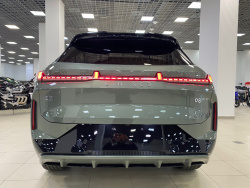 Lynk & Co 08 1.5 AT, 2024