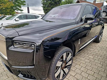 Rolls-Royce CULLINAN 6.8 AT, 2025
