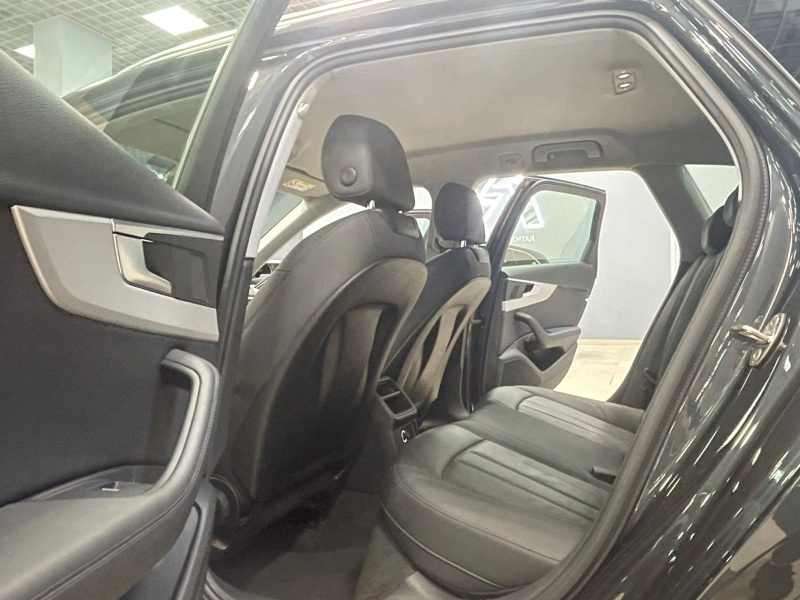 Audi A4 2.0 AMT, 2019