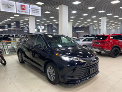 Toyota Sienna 2.5 AT, 2022
