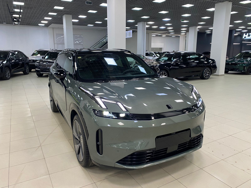 Lynk & Co 08 1.5 AT, 2024