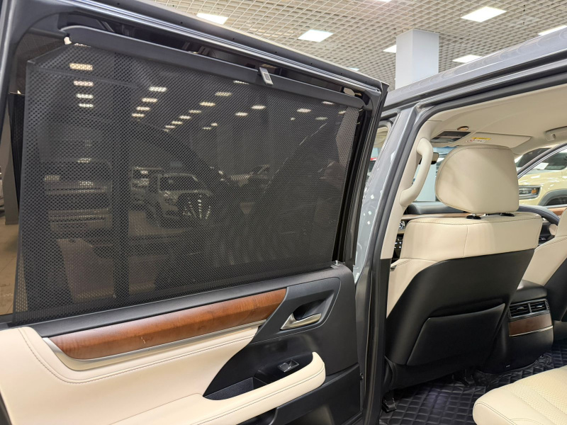 Lexus LX450D AT, 2016