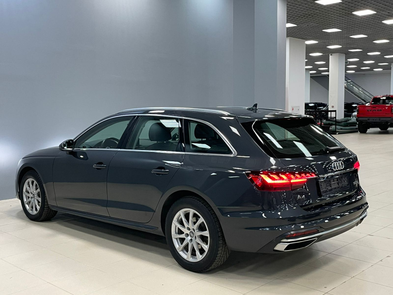 Audi A4 2.0 AMT, 2019