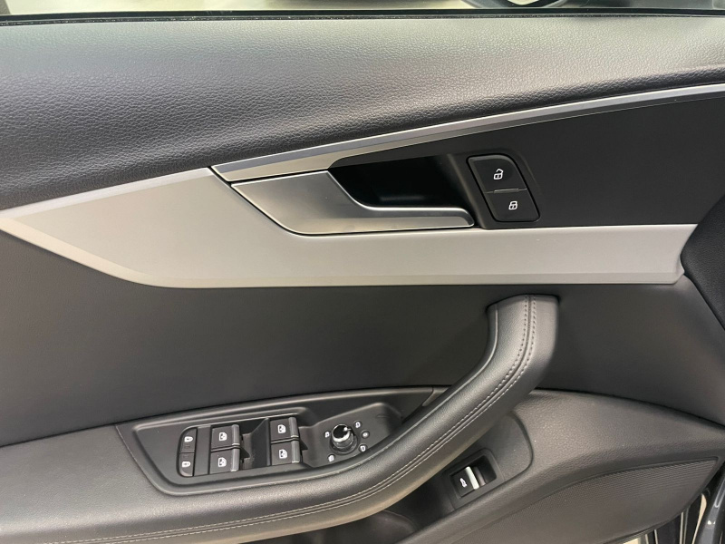 Audi A4 2.0 AMT, 2019